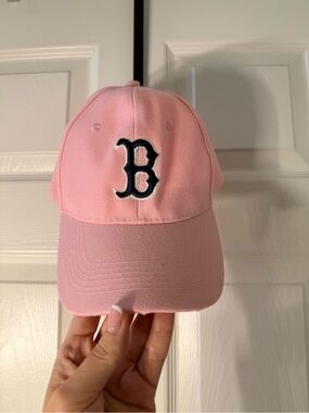Pink Baseball Cap with Embroidered 'B' Logo